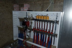 Монтаж теплого пола и внутрипольных конвекторов в КП "Савоя" Монтаж теплого пола и внутрипольных конвекторов в КП "Савоя"